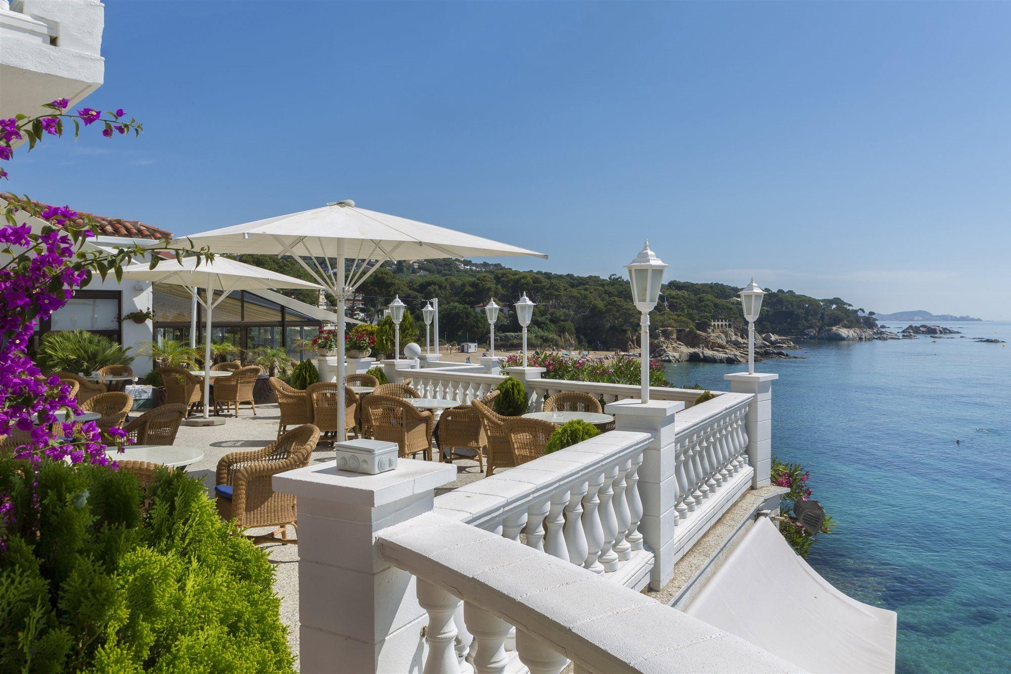 Hotel Costa Brava Гвадалахара Экстерьер фото