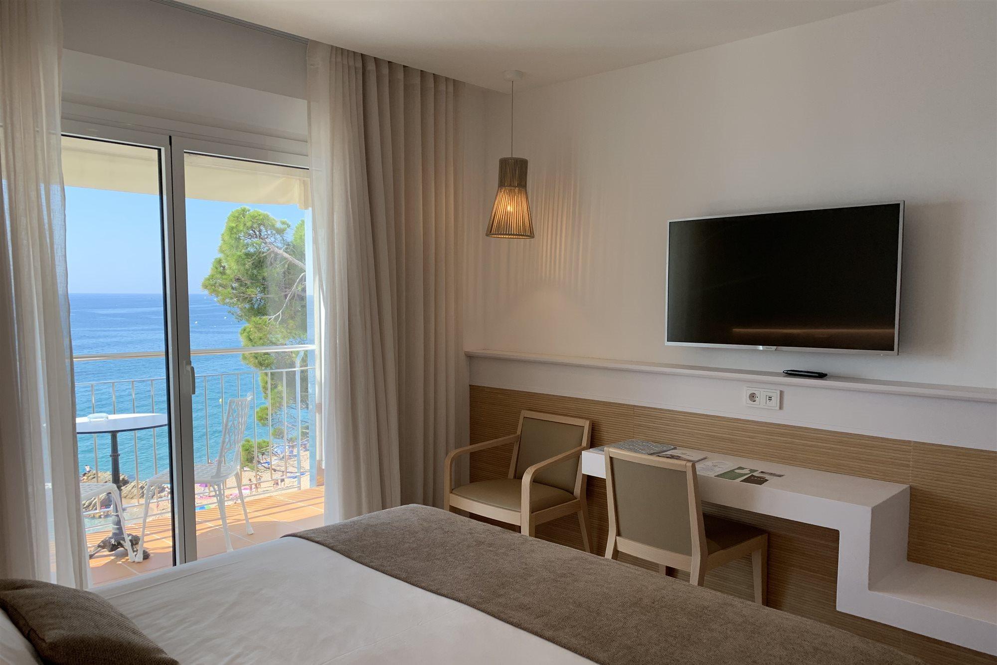 Hotel Costa Brava Гвадалахара Экстерьер фото